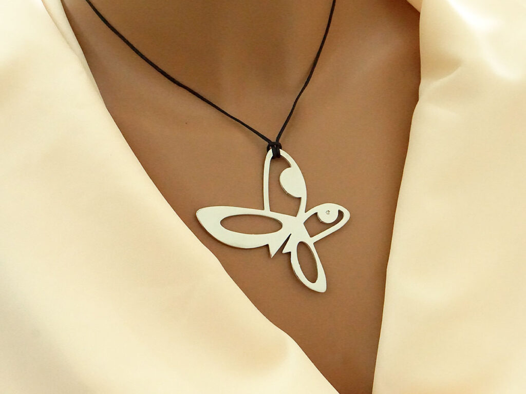 Ατσάλινο Κολιέ Πεταλούδα Με Κορδόνι Και Διαμάντι Μπριγιάν