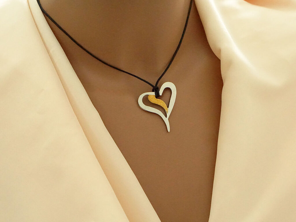 Ατσάλινο Κρεμαστό Καρδιά 316L Χρυσό 14Κ Μαύρο Κορδόνι Γυναικείο