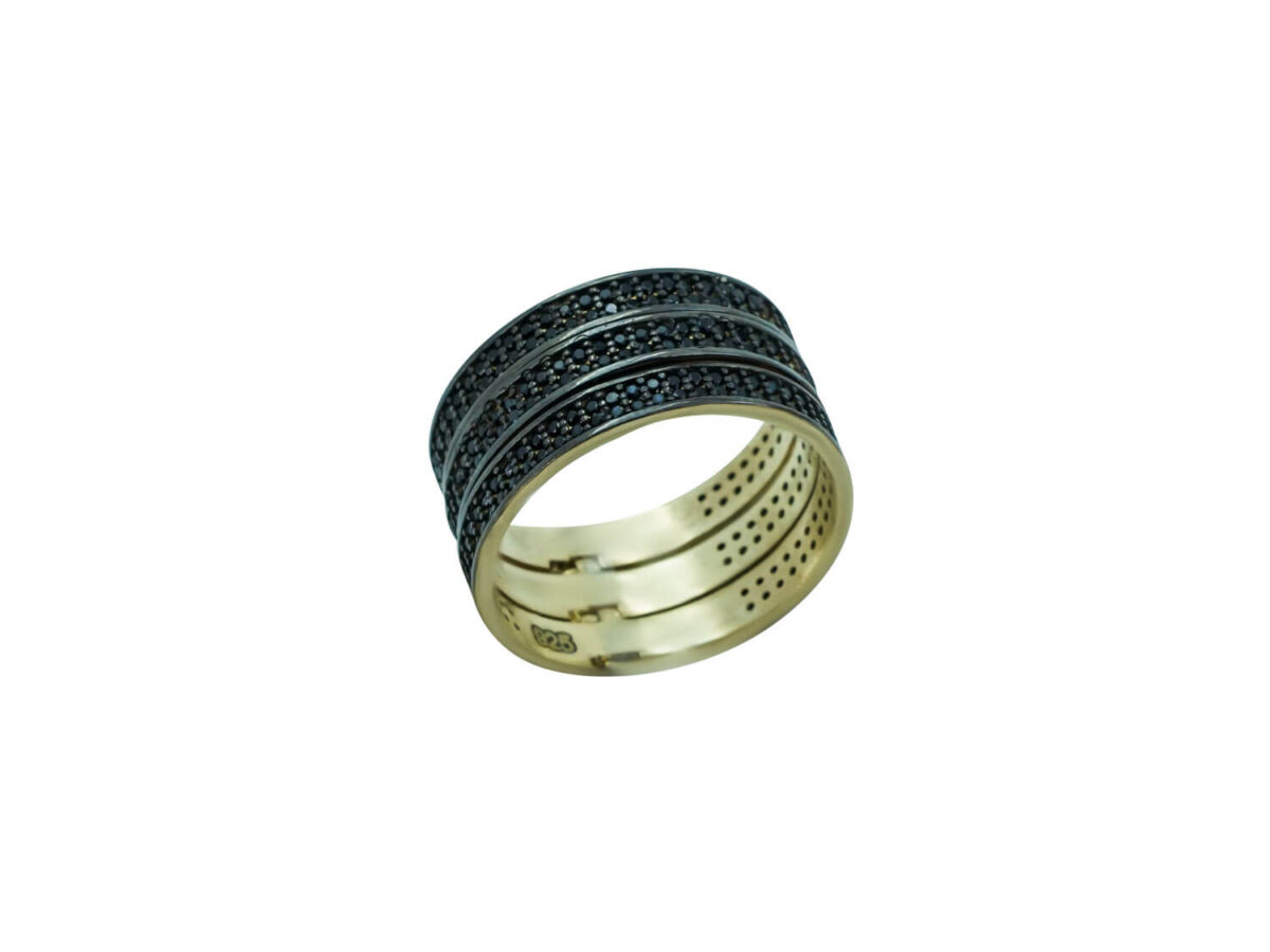 Επίχρυσο Δαχτυλίδι Από Ασήμι 925 Με Μαύρες Ζιργκόν Πέτρες
