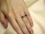 Γυναικείο Δαχτυλίδι με Ρόμβο και Μαργαρίτα Ροζ Επιχρυσωμένο Ασήμι 925 Μαύρες Πέτρες Ζιργκόν