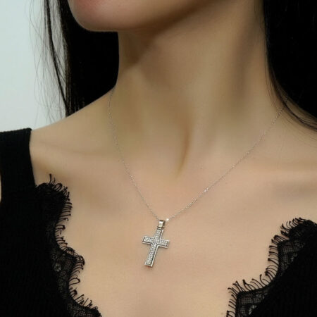 Γυναικείος Σταυρός 18 Καράτια Λευκόχρυσος Διαμάντια