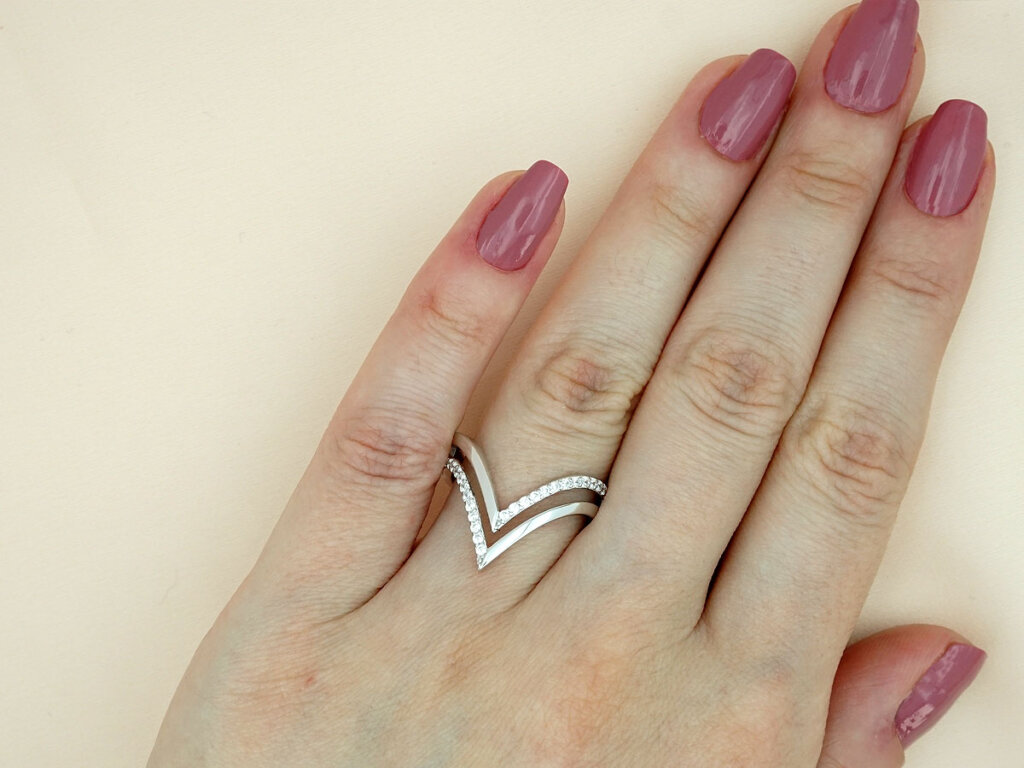 Λευκόχρυσο Δαχτυλίδι με Ζιργκόν Λευκές Πέτρες Διπλό V Γυναικείο 14 Καράτια