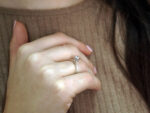 Γυναικείο Δαχτυλίδι Μονόπετρο 18Κ Λευκόχρυσο Με Διαμάντι Κοπής Brilliant