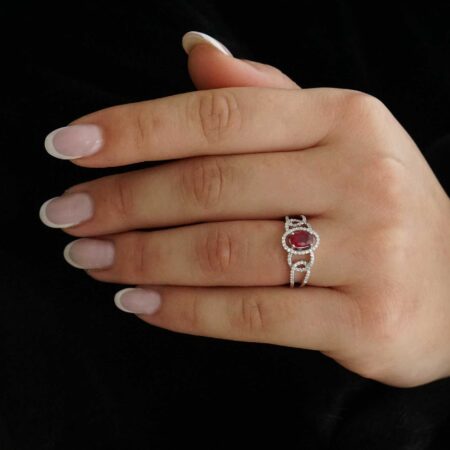 Δαχτυλίδι Ροζέτα Με Ρουμπίνι Και Μπριγιάν Σε Λευκόχρυσο 18 Καράτια