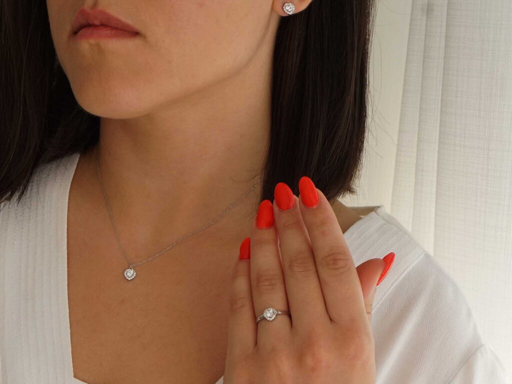 Λευκόχρυσο Δαχτυλίδι Καρδιά 14 Καράτια Με Λευκές Πέτρες Ζιργκόν