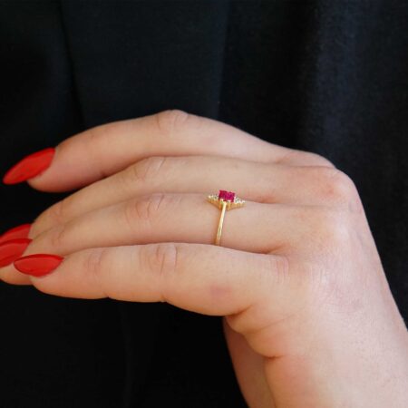 Γυναικείο Δαχτυλίδι Χρυσό 14Κ Με Κόκκινες Και Λευκές Πέτρες Ζιργκόν