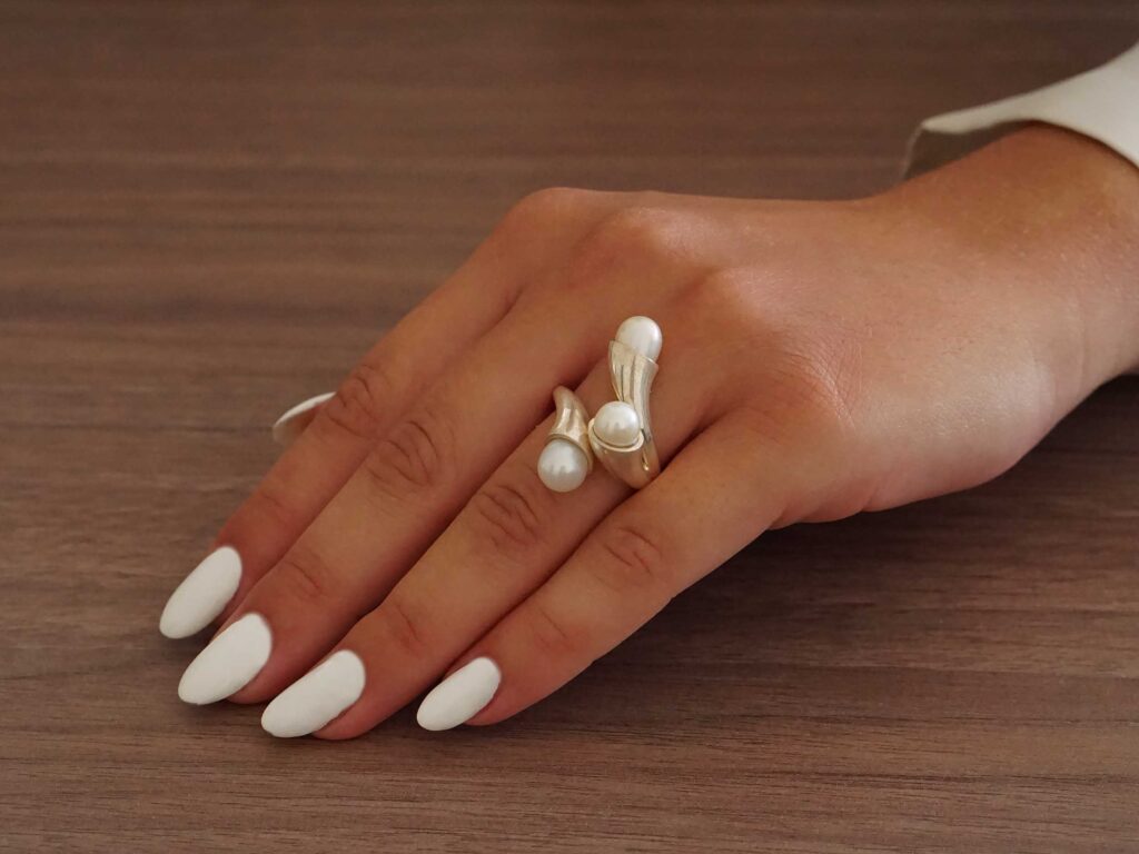 Δαχτυλίδι Με Μαργαριτάρια Λευκά Σε Ασήμι 925