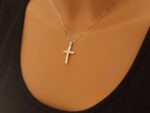Λευκόχρυσος Σταυρός Με Αλυσίδα 18 Καράτια