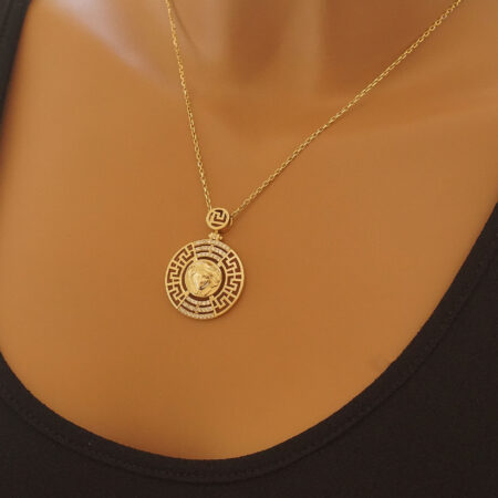 Χρυσό Μενταγιόν 9 Καράτια Με Μαιάνδρους Και Ζιργκόν Πέτρες