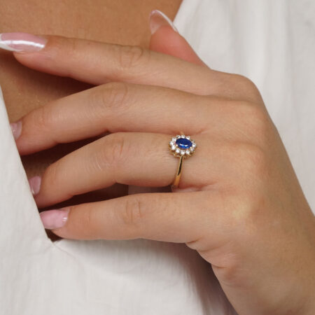 Δαχτυλίδι Οβάλ Ροζέτα Με Μπλε Πέτρα Σε Χρυσό 9 Καρατίων