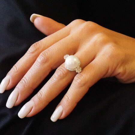 Δαχτυλίδι Με Μαργαριτάρι 18 Καράτια