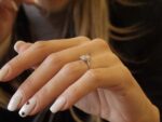 Δαχτυλίδι Με Ροζέτα Σε Λευκόχρυσο 8 Καράτια