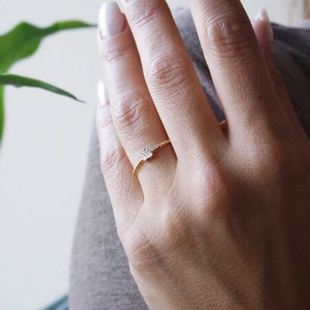 Δαχτυλίδι Με Πέτρες Baguette Ζιργκόν Σε Χρυσό 8 Καράτια