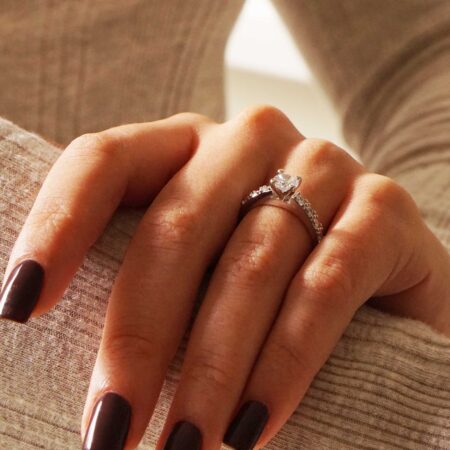 Δαχτυλίδι Μονόπετρο Ασημένιο 925 Με Ζιργκόν Πέτρες