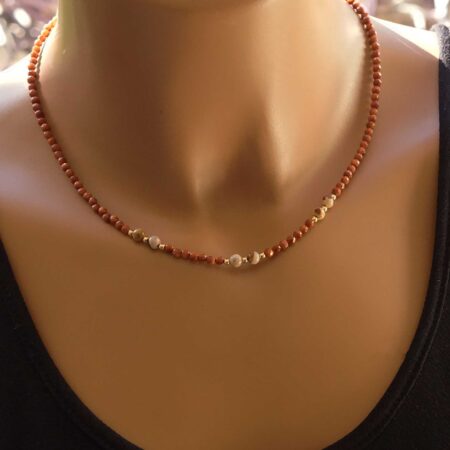 Κολιέ Με Χρυσόλιθο Zebra Jasper Και Χρυσές Μπίλιες 14 Καρατίων