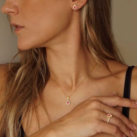 Μενταγιόν Ροζέτα Χρυσή 9 Καράτια Με Κόκκινη Πέτρα