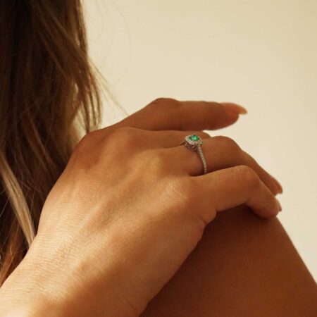 Ροζέτα Δαχτυλίδι Λευκόχρυσο 9 Καράτια Με Πράσινη Πέτρα