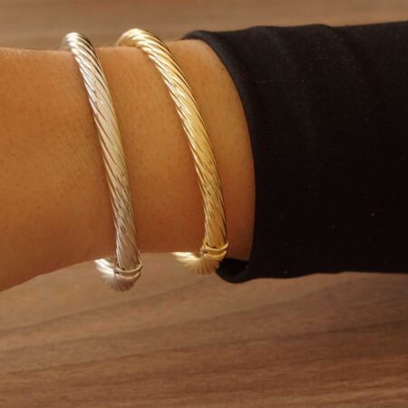 Ασημένια Ανάγλυφη Χειροπέδα Βραχιόλι 925 Λουστρέ