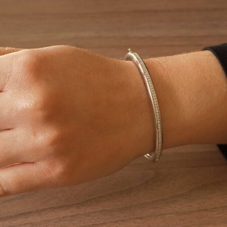 Χειροπέδα Με Διαμάντια Σε Λευκόχρυσο 18 Καράτια