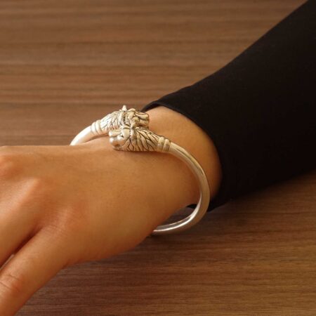 Χειροπέδα Με Λιοντάρι Oxyde 925