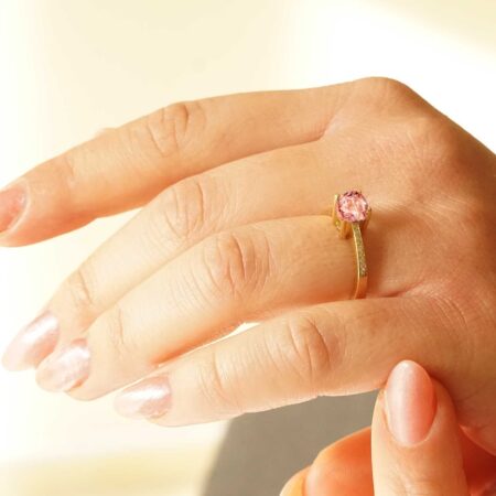Δαχτυλίδι Με Ροζ Πέτρα Τουρμαλίνη Και Μπριγιάν Σε Χρυσό 18 Καράτια