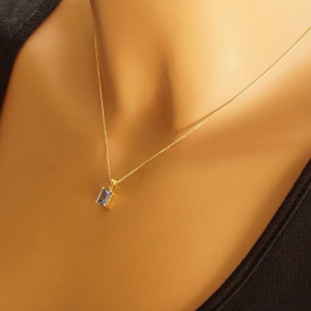 Μενταγιόν Χρυσό Με Ζαφείρι Και Αλυσίδα 18 Καράτια