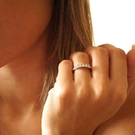 Σειρέ Δαχτυλίδι Με Διαμάντια Σε Λευκόχρυσο 18 Καράτια