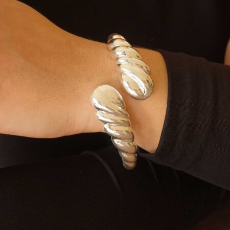 Βραχιόλι Χειροπέδα Ανάγλυφη Ασήμι 925