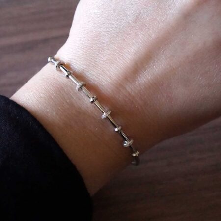 Βραχιόλι Χειροπέδα Με Πέτρες Λευκές Ζιργκόν Σε Ασήμι 925